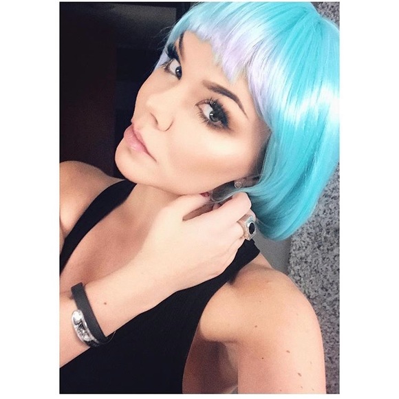 Meet your Posher, Kat - Picture 1 of 1